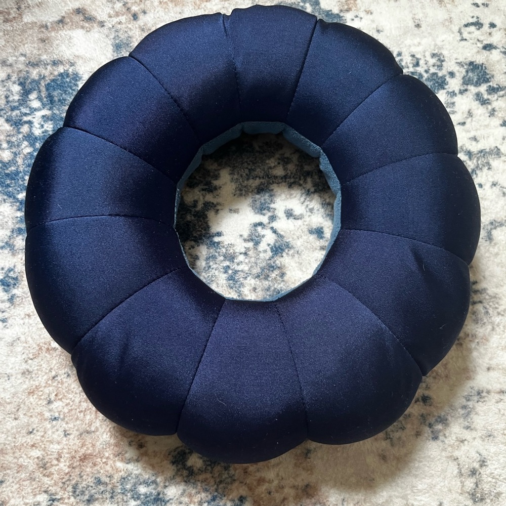 Total Pillow Donut Neck Cushion in Slate Blue